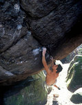 S�bastien Frigault in Frisson (Rocher Gr�au) - serie of 2 pictures 
