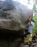 Gilles Cottray in Le Flip du Solitaire (Rocher d'Avon Ouest)