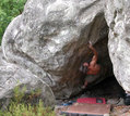 Thierry Gu�guen in Bon �il (Rocher de Milly)
